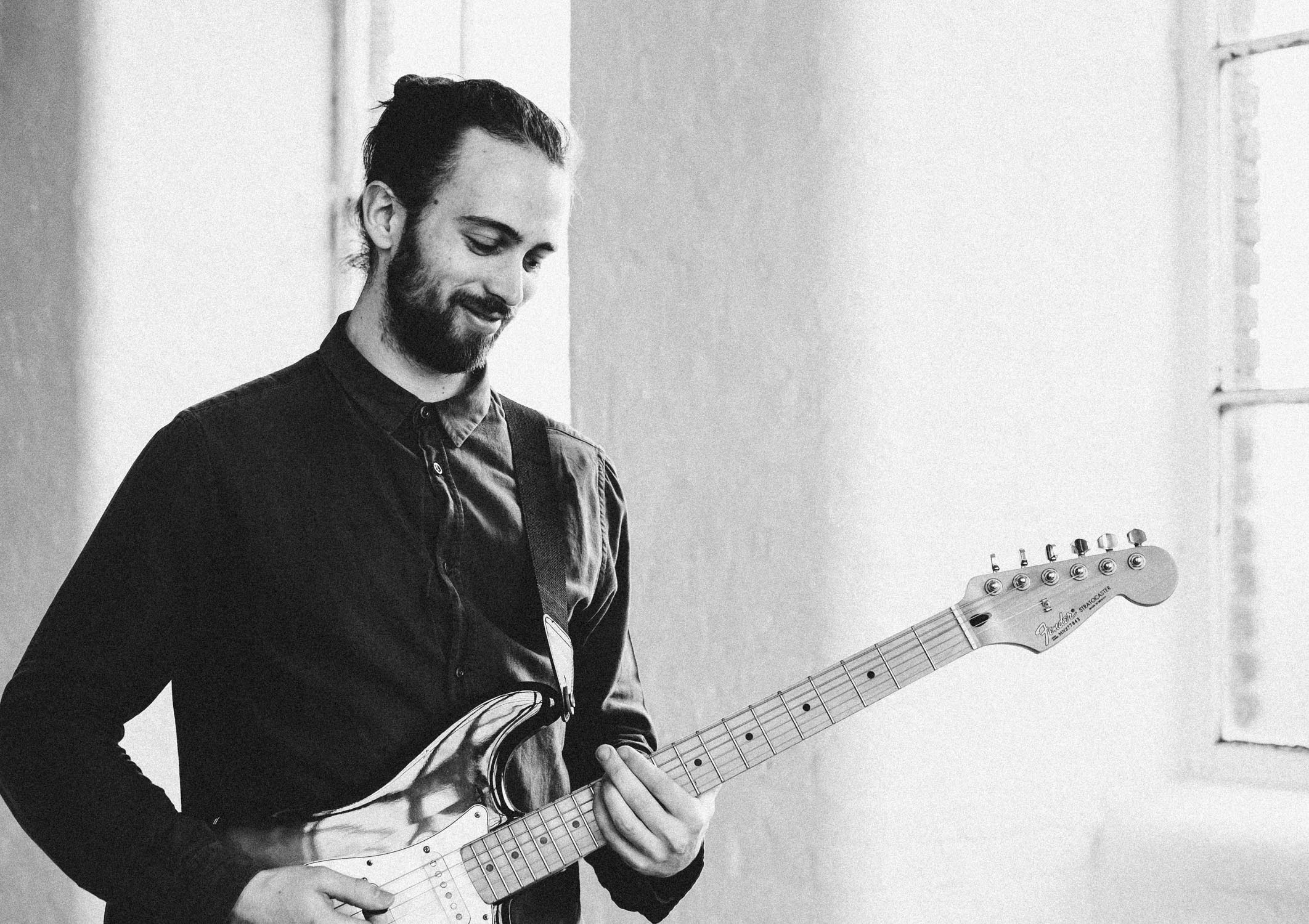 Quinton Guitar and Piano Lessons Guitar Lessons Birmingham UK Music