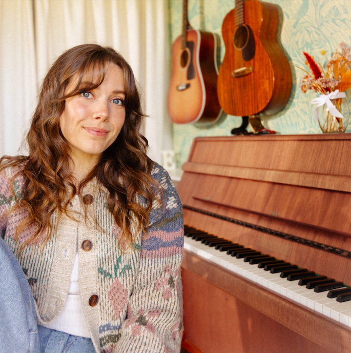 Ezmay Jopling | Vocal Coach